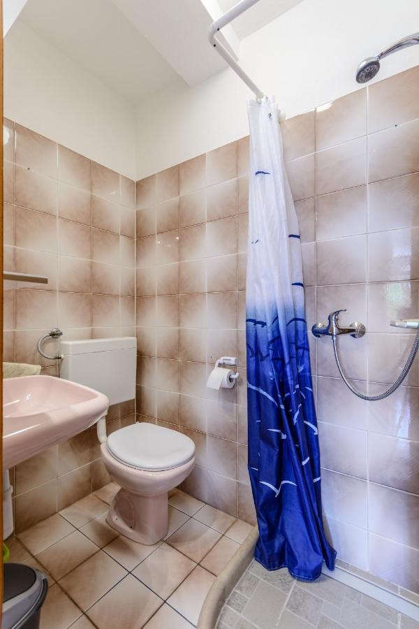 Apartments By The Sea Sumartin, Brac - 2952 ภายนอก รูปภาพ